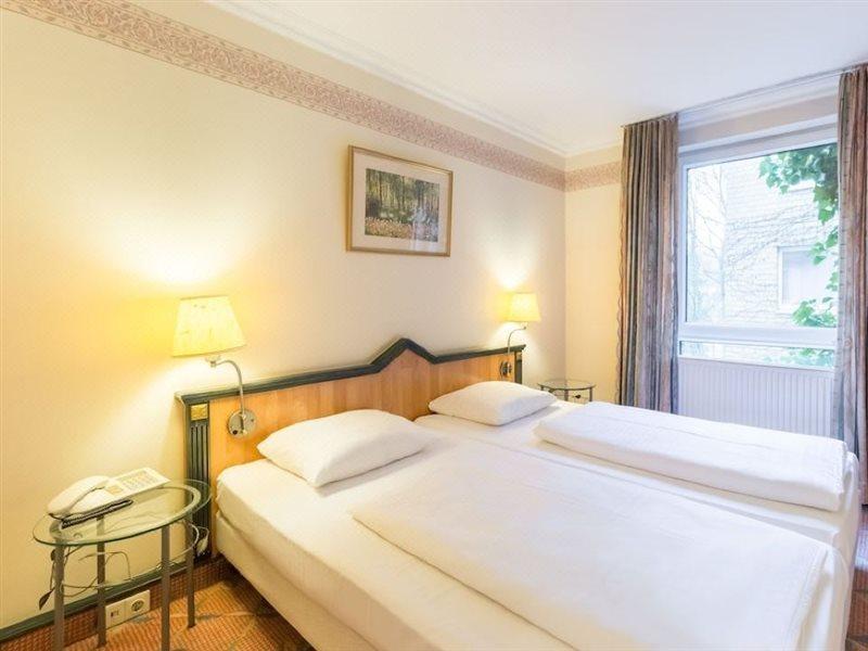 Arcadia Hotel Duesseldorf エルクラート エクステリア 写真