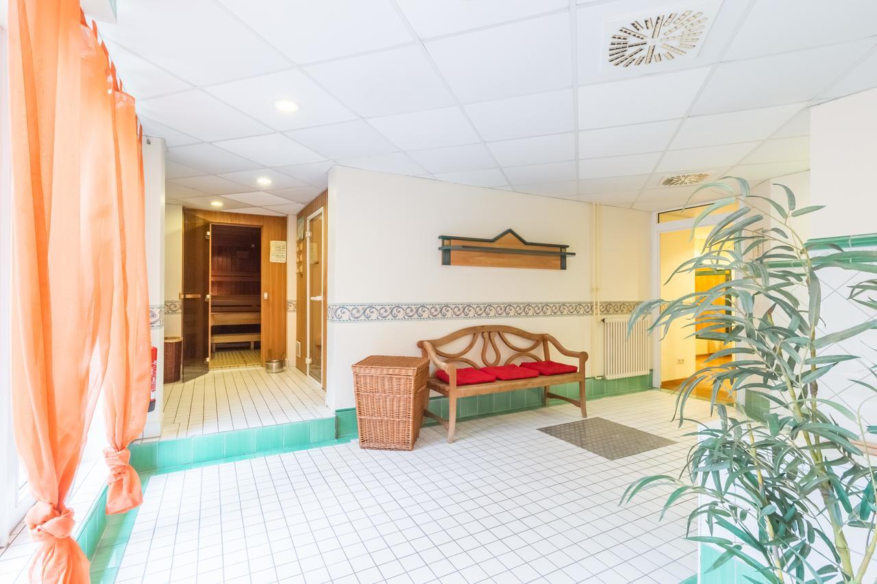 Arcadia Hotel Duesseldorf エルクラート エクステリア 写真